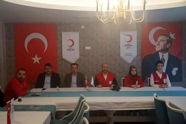 Türk Kızılay'ı afetlerde vatandaşların yanında