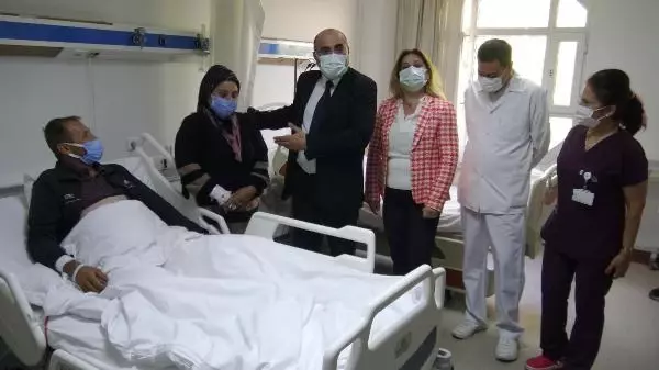 17 yıllık kocasını böbreğiyle hayata bağladı