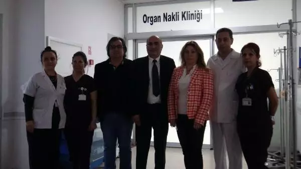 17 yıllık kocasını böbreğiyle hayata bağladı