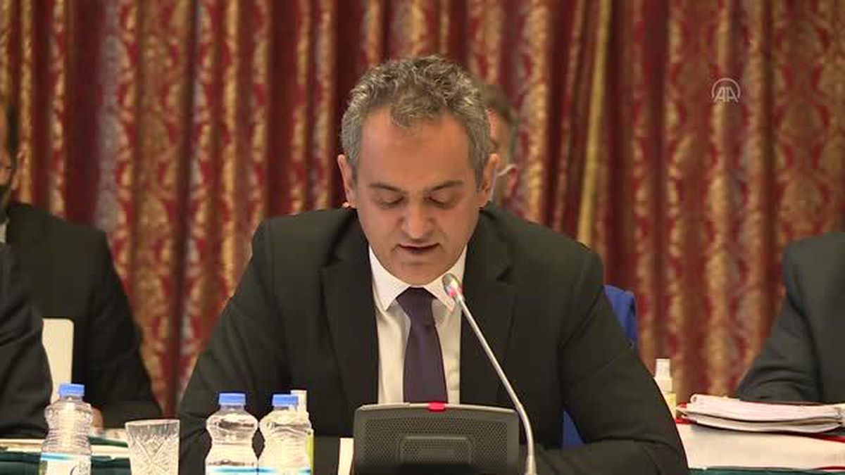 Son Dakika | Bakan Özer: 'Başarılı öğrenciler artık mesleki teknik eğitimi tercih etmeye başlamıştır'
