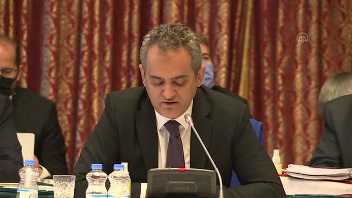 Bakan Özer: 'Temel eğitimde tüm okulların imkan farklılıkları ortadan kaldırılacaktır'