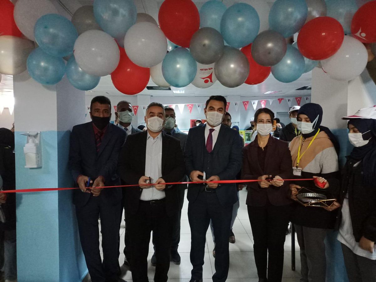 Kale ilçesinde TÜBİTAK 4006 Bilim Fuarı açıldı