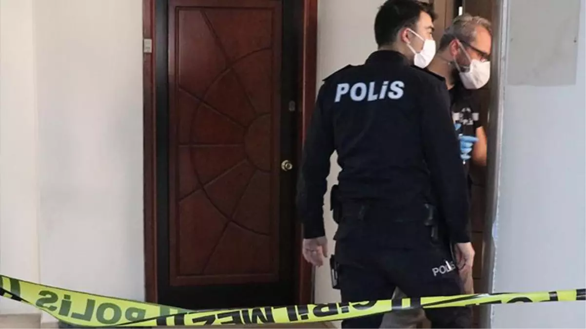 Kötü koku ihbarına gelen polis, ofiste cansız beden buldu