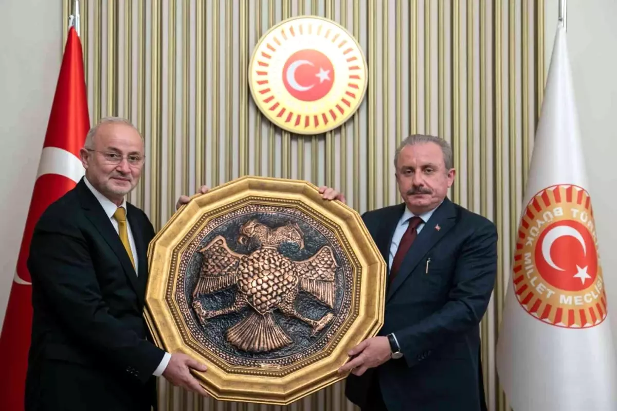 Rektör Ünal, TBMM Başkanı Şentop'u Samsun'a davet etti