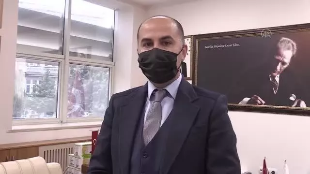 Sağlık ekipleri mavi ye dönen Tunceli'de öğrencilerin aşılanmasına yoğunlaştı