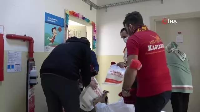 Sel felaketinin yaşandığı Bozkurt'ta Galatasaray Taraftarlar Derneğinden anlamlı davranış