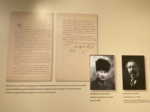 Atatürk'ün '1921 Ankara Antlaşması' için Fransa'ya yazdığı mektup stantta
