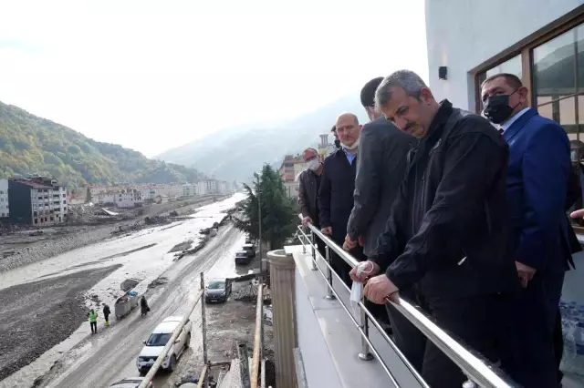 Son dakika haberleri! Bakan Soylu, selde kaybolanlar için kılınan gıyabi cenaze namazı törenine katıldı