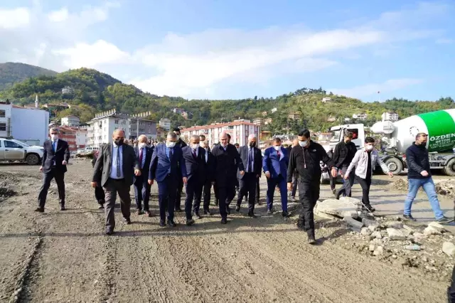 Son dakika haberleri! Bakan Soylu, selde kaybolanlar için kılınan gıyabi cenaze namazı törenine katıldı