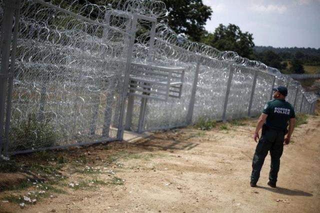 Bulgaristan, son devirde artan göç akının önüne geçmek için Türkiye hududuna 350 asker gönderdi