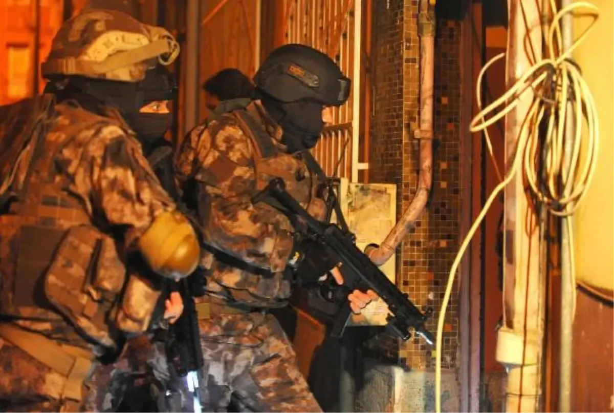 Bursa merkezli 6 ilde FETÖ operasyonu: 16 gözaltı