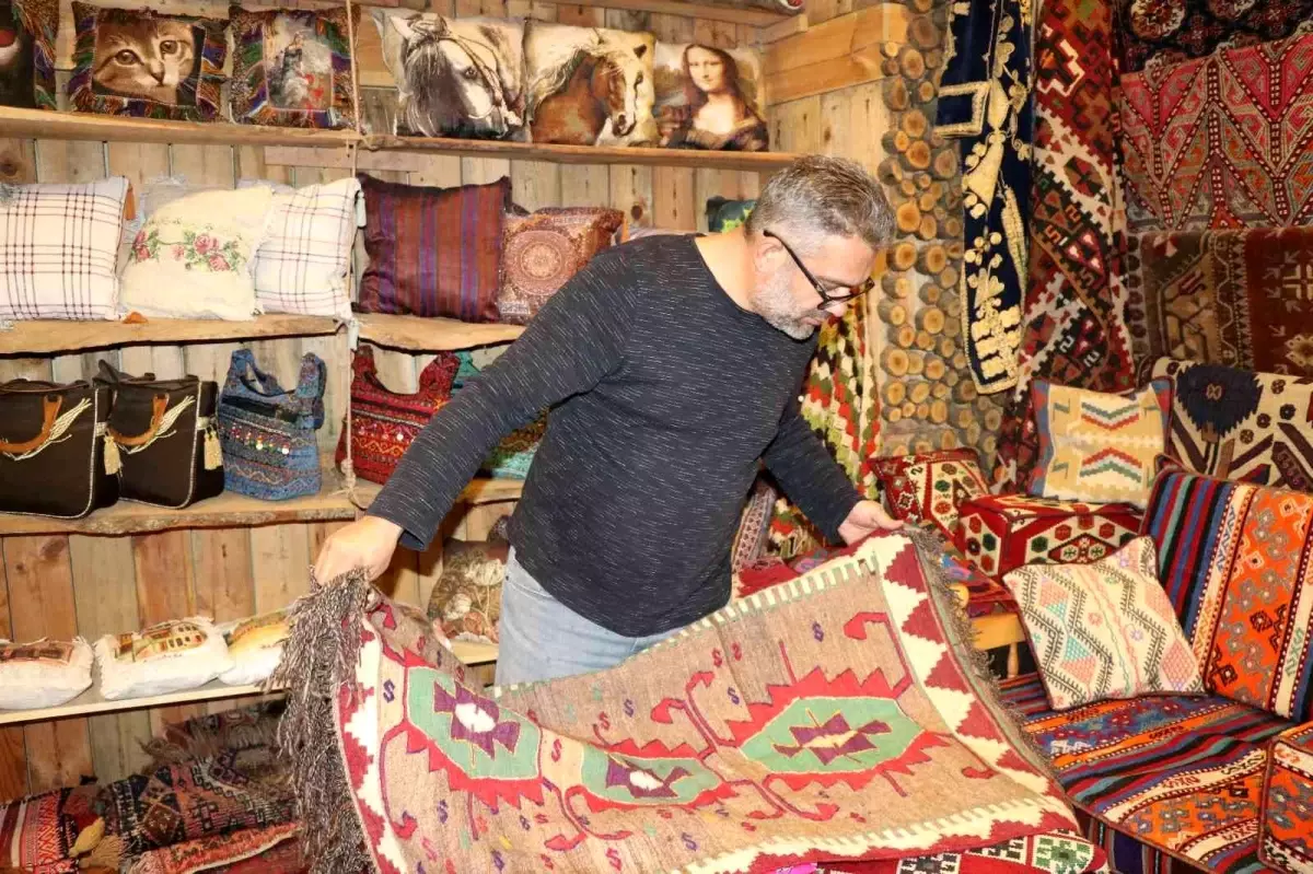 Herkes atıyor o topluyor! Çöpten aldığı ürünleri 23 ayrı ülkeye 300 liradan satıyor