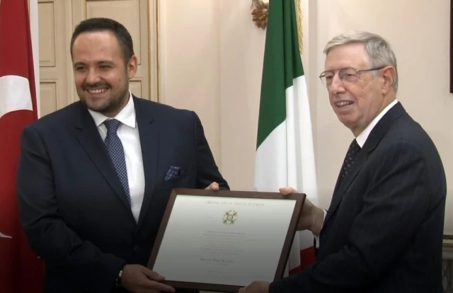 DOB Genel Müdürü Karahan'a İtalya'dan büyük gurur: 'Devlet Nişanı' verildi