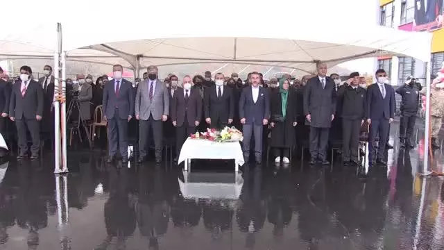 Hayırsever iş insanının yaptırdığı okul açıldı