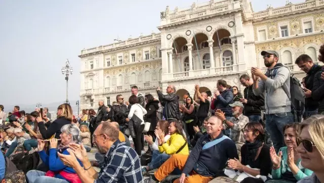 İtalya'da Covid sertifikası karşıtı gösterilerin liderine bir yıl Roma'dan uzaklaştırma cezası verildi