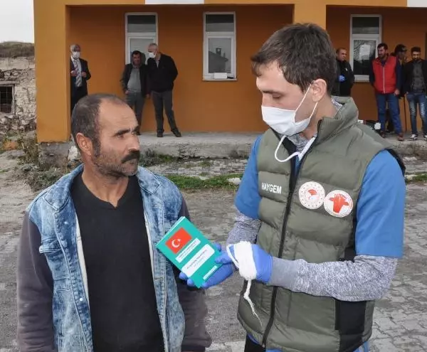 KARS'TA KÖPEK VE ATLARA MİKROÇİP TAKILIYOR