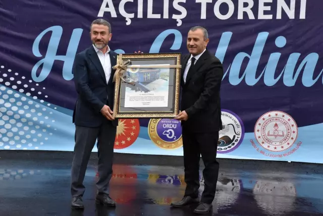 Hayırsever iş insanının yaptırdığı okul açıldı