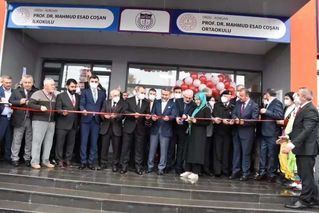 Hayırsever iş insanının yaptırdığı okul açıldı