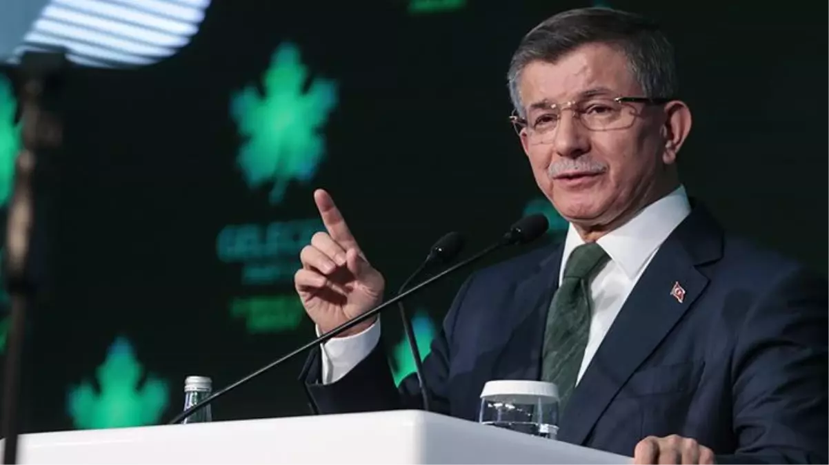 Osman Kavala'nın serbest bırakılacağını öne süren Ahmet Davutoğlu tarih verdi