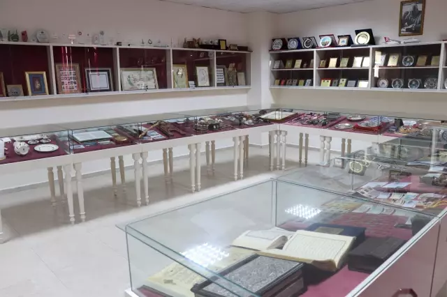 SİÜ'de Prof. Dr. İhsan Süreyya Sırma Müzesi ve Sergi Salonu açıldı