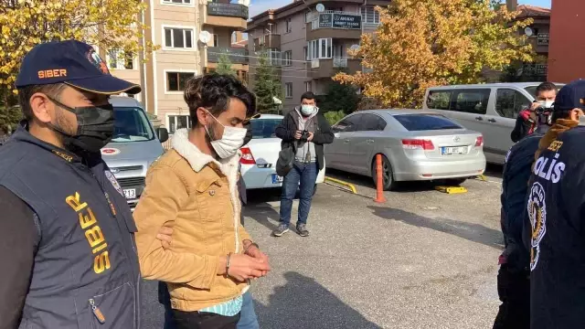 Sosyal medyadan ulaştıkları 43 kişiyi 479 bin 457 TL dolandırdılar