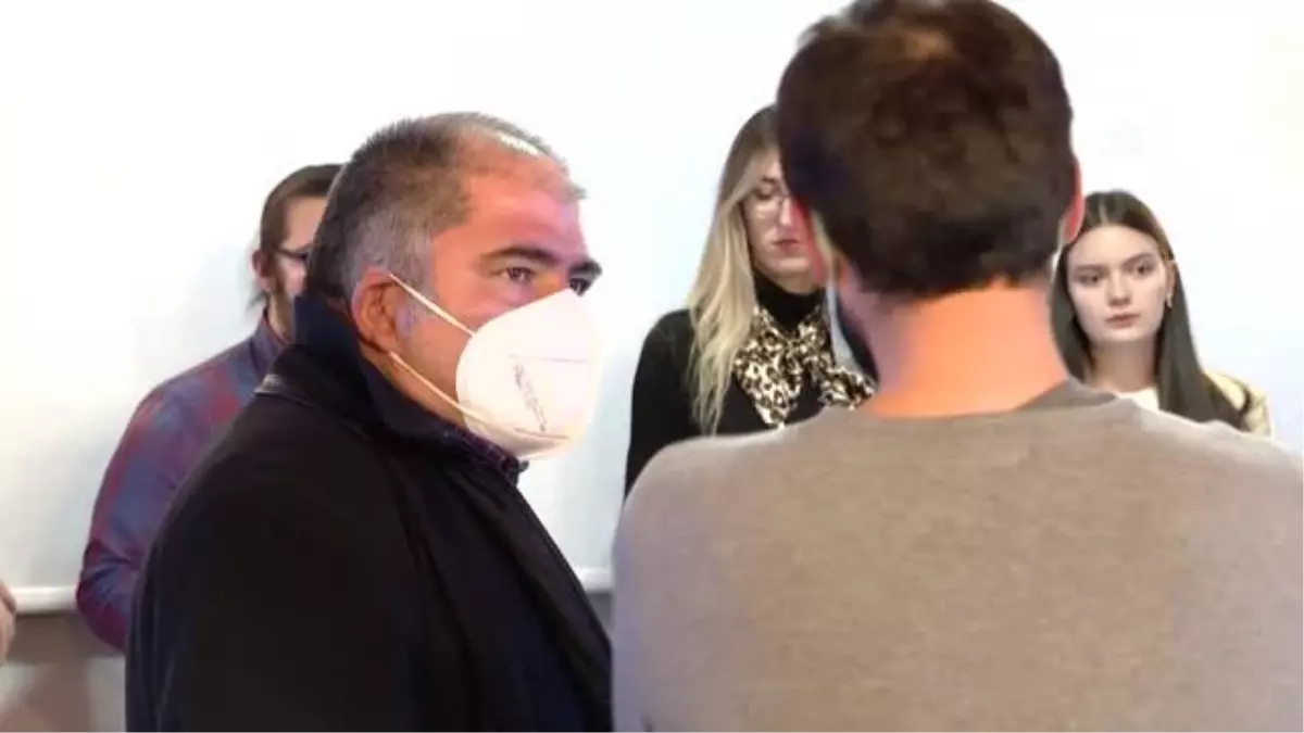 Türkiye'de okuyan yabancı öğrenciler Türk müziği korosu kurdu
