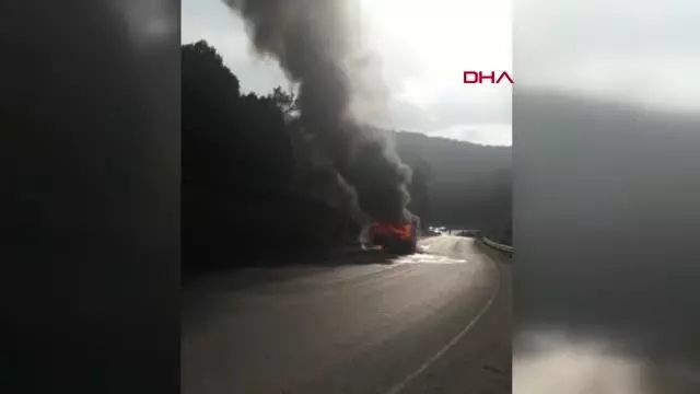15 GÜN ÖNCE ALDIĞI OTOMOBİL GÖZÜNÜN ÖNÜNDE ALEV ALEV YANDI
