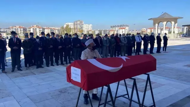 Son dakika... Afyonkarahisarlı asker son yolculuğuna uğurlandı