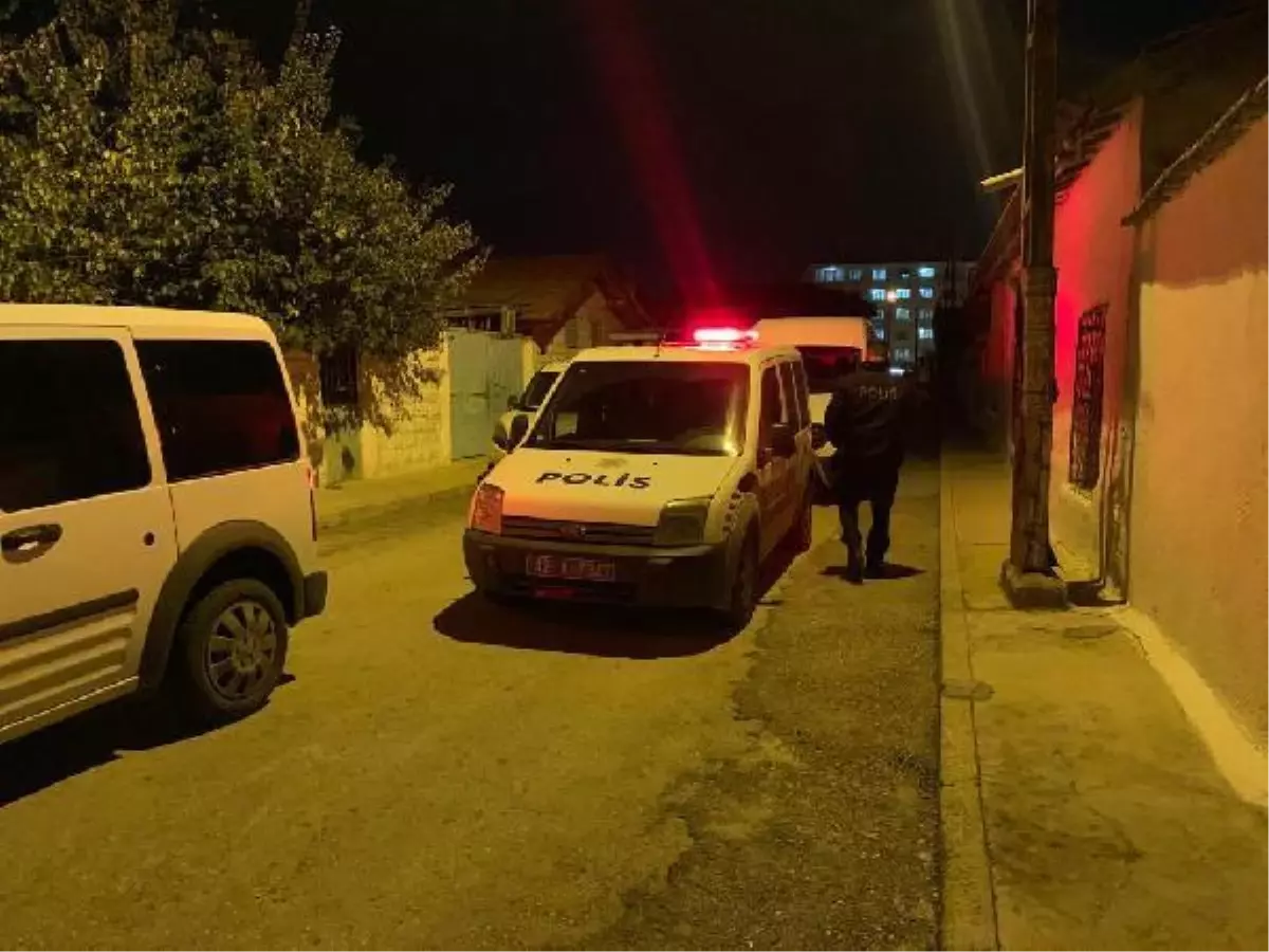 Husumetlisi tarafından evinde başından vurulan genç, hastanede yaşam savaşı veriyor