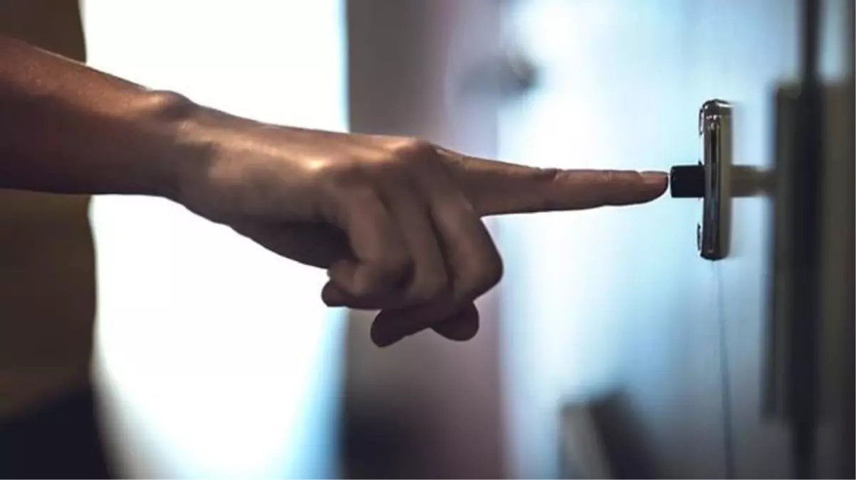 İnternetten tanıştığı kadının evine giden şahıs, kendine gelince karakola koştu