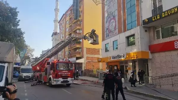 Kız öğrenci yurdunda çıkan yangın, paniğe neden oldu