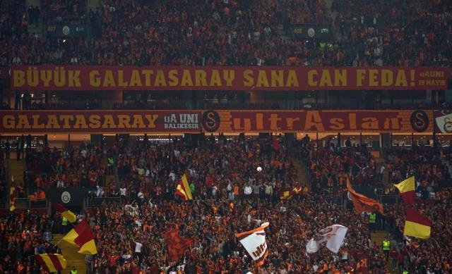 Lokomotiv Moskova maçına taraftarlar akın etti! Galatasaray, 613 gün sonra birincisi yaşadı