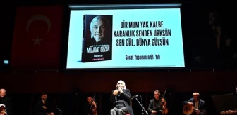 Müjdat Gezen belgeselinin galası İzmir'de yapıldı