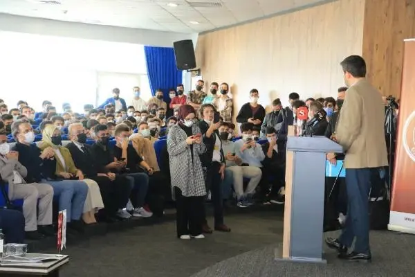 SELÇUK BAYRAKTAR: TEKNOFEST'İN EN BÜYÜK BAŞARISI GENÇLERDE OLUŞTURDUĞU ÖZGÜVEN