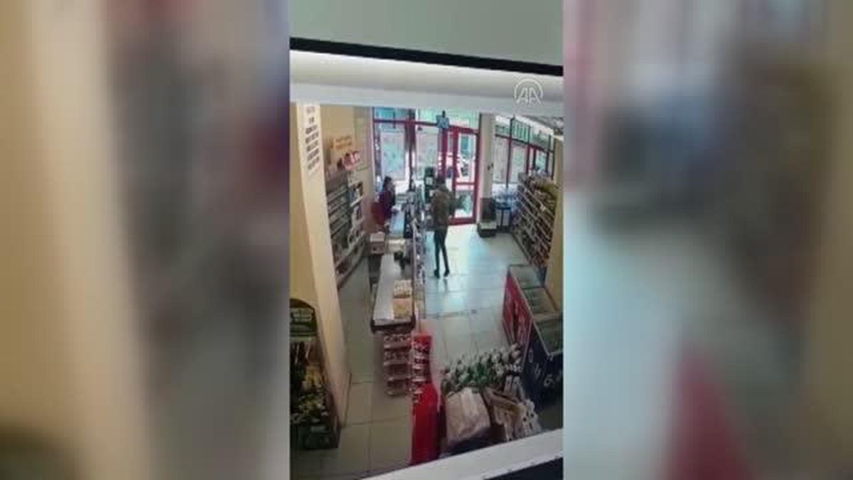 Üç marketten bıçaklı gasp yapan zanlı yakalandı