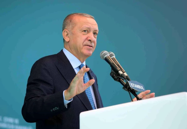 Son dakika! Cumhurbaşkanı Erdoğan: "En büyük projemiz ise Atatürk Havalimanı alanına yapacağımız 7,7 milyon metrekare büyüklüğündeki millet bahçemiz olacaktır"