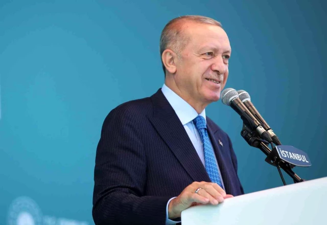 Son dakika! Cumhurbaşkanı Erdoğan: "En büyük projemiz ise Atatürk Havalimanı alanına yapacağımız 7,7 milyon metrekare büyüklüğündeki millet bahçemiz olacaktır"