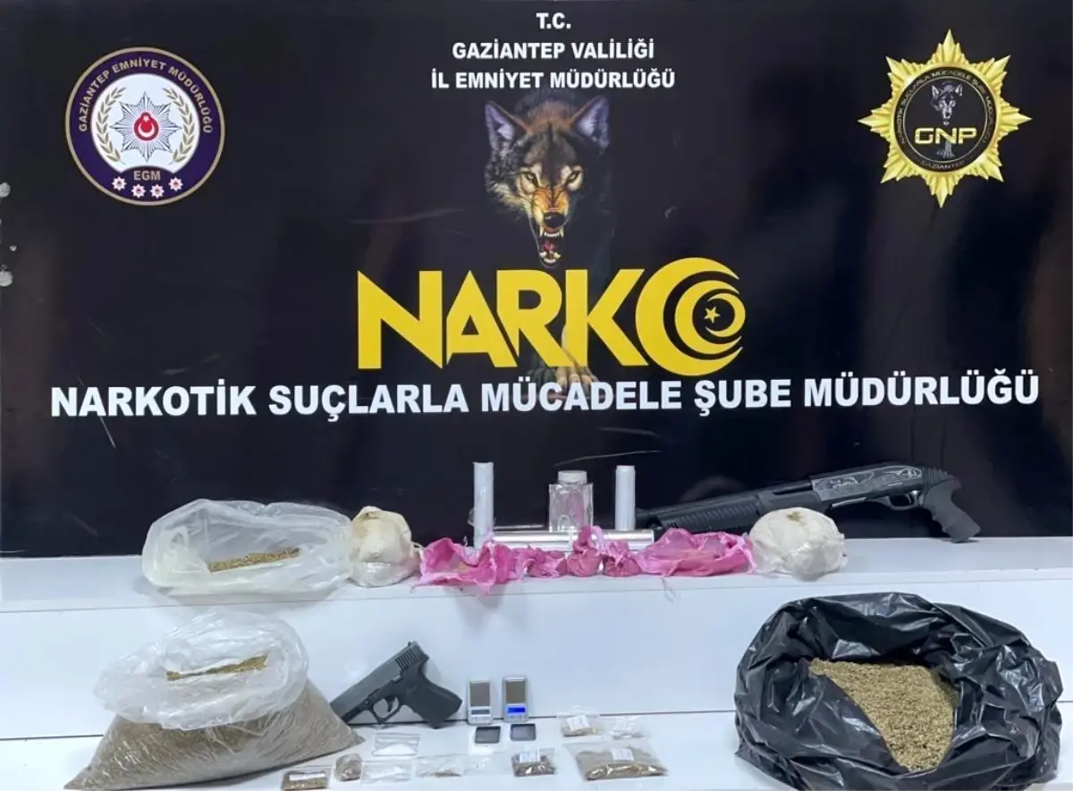 Gaziantep'te uyuşturucu tacirlerine operasyon: 4 gözaltı