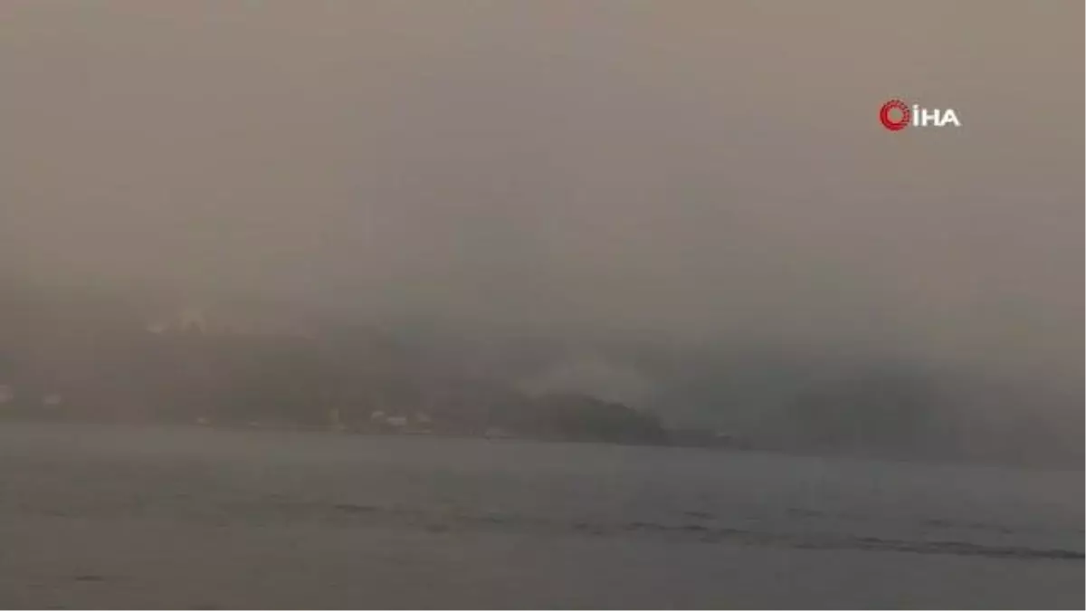 Sis nedeniyle Çanakkale Boğazı gemi trafiğine kapandı