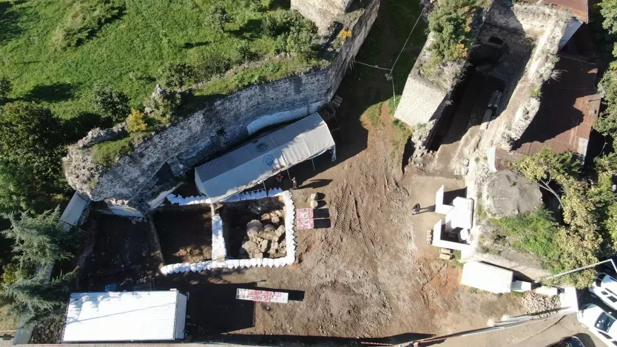 Trabzon'da heyecanlandıran arkeolojik kazı