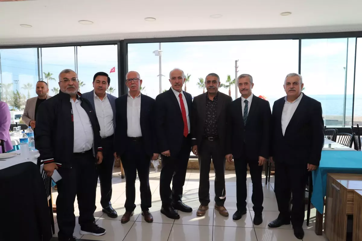 Şahinbey Belediye Başkanı Tahmazoğlu'ndan Akdeniz Belediye Başkanı Gültak'a ziyaret