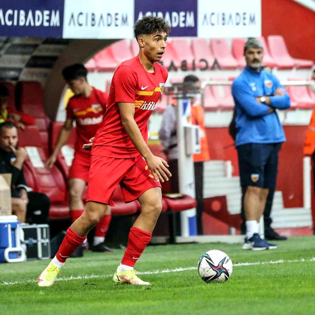 Talha Sarıaslan'a milli davet