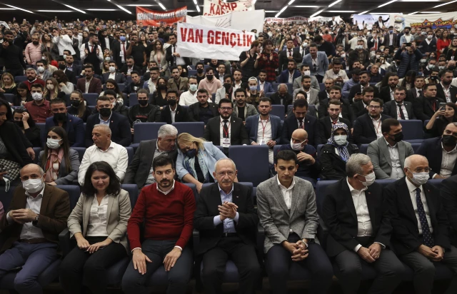 Kılıçdaroğlu, CHP Gençlik Kolları 16. Olağan Kurultayı'nda konuştu: (2)