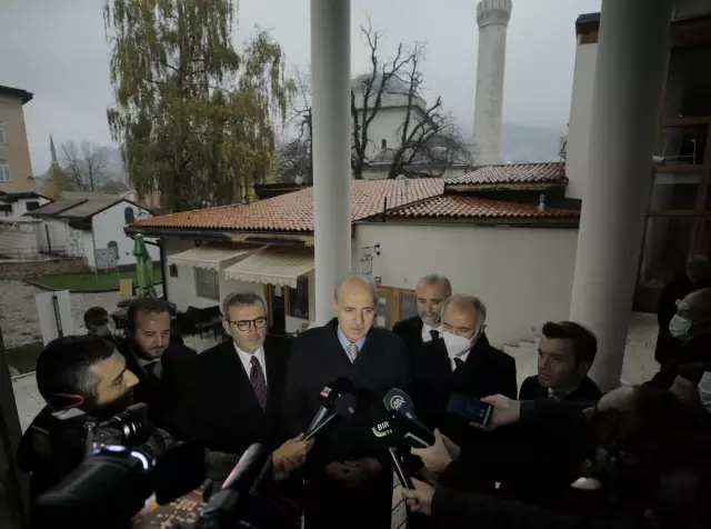SARAYBOSNA - Aliya İzetbegoviç'in dava arkadaşı Hasan Çengiç aile kabristanına defnedildi