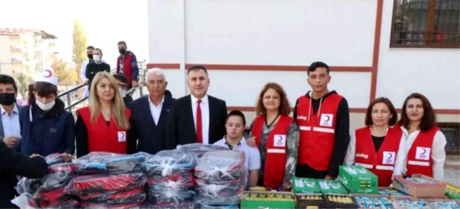 Aksaray'da özel öğrencilere Kızılay Haftası nedeniyle 'Türk Kızılay' konulu eğitim verildi