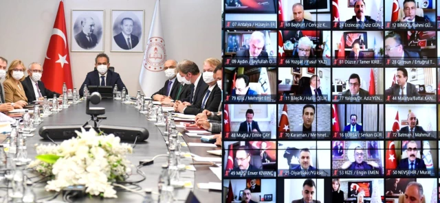 Bakan Özer, ulusal eğitim müdürleriyle toplantı yaptı