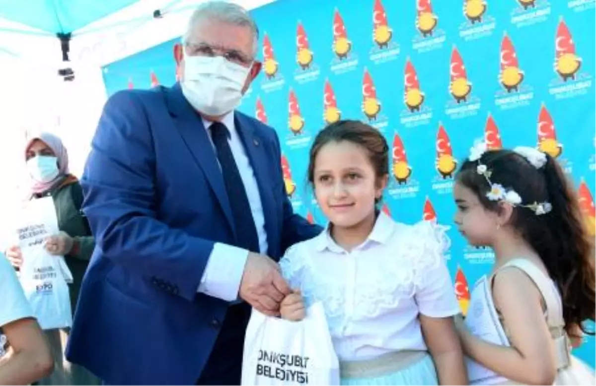 Başkan Mahçiçek, Dünya Çocuk Kitapları Haftası'nı Kutladı