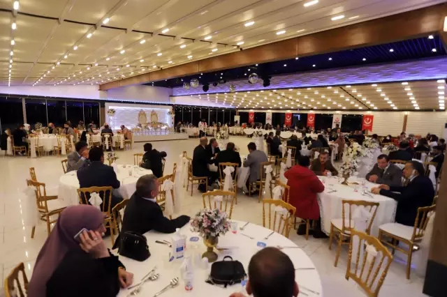 BBP Genel Başkanı Destici, şarkı söyledi, horon oynadı