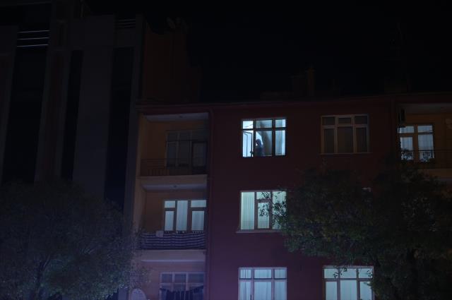 Konya'daki şiddetli depremden ilk görüntüler! Vatandaşlarda büyük panik var