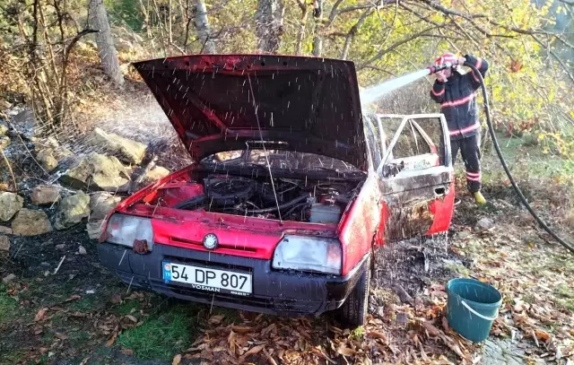 Son Dakika | Park halindeki otomobil yangında kullanılamaz hale geldi